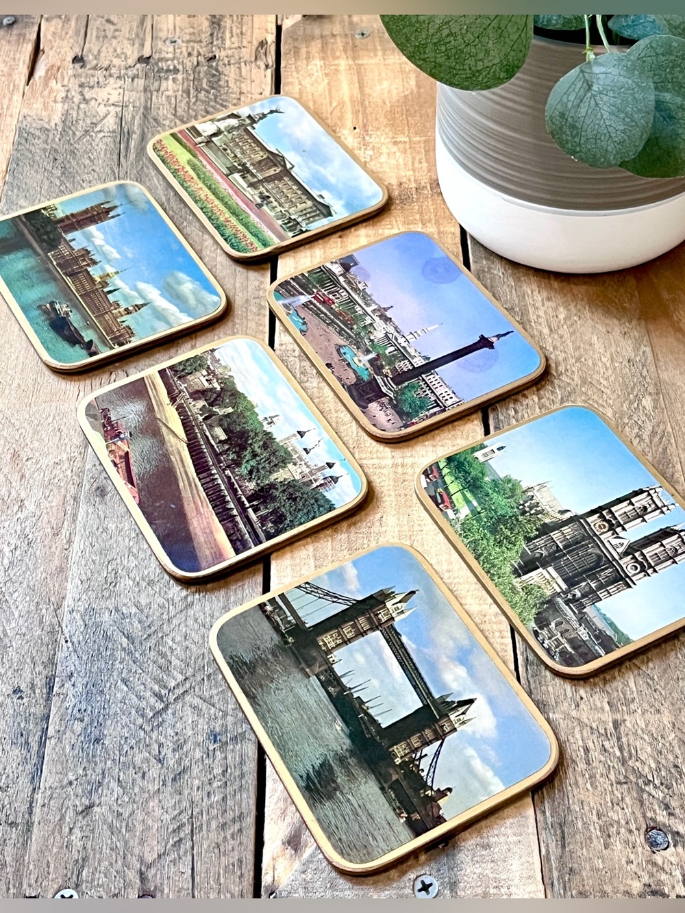 Vintage Win-El-Ware London England Landmarks Coasters Set of 6 Gold Trim 4.5"